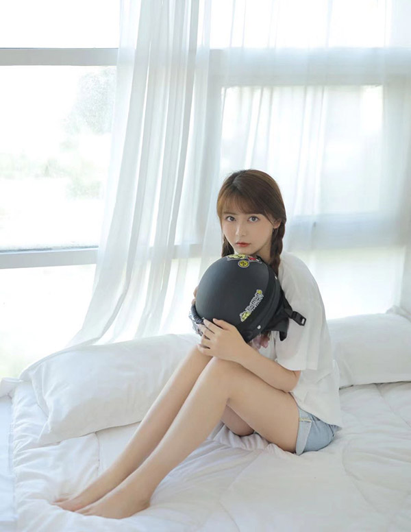 新加坡高端模特经纪人