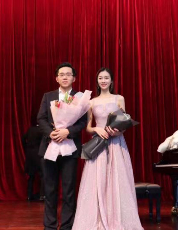 洛杉矶伴游上门